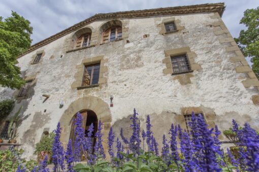 000268 – RENOVATED CATALAN COUNTRY HOUSE - Image 15