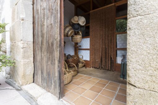 000268 – RENOVATED CATALAN COUNTRY HOUSE - Image 17