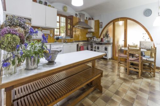 000268 – RENOVATED CATALAN COUNTRY HOUSE - Image 24