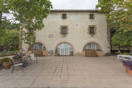 000268 – RENOVATED CATALAN COUNTRY HOUSE - Image 5