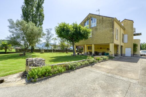 000679 CHALET CON ASCENSOR Y VISTAS AL PUIGSACALM - Imagen 98