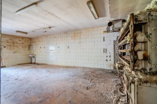 000665 – Casa Adosada en Llagostera con Gran Potencial de Reforma - Imagen 14