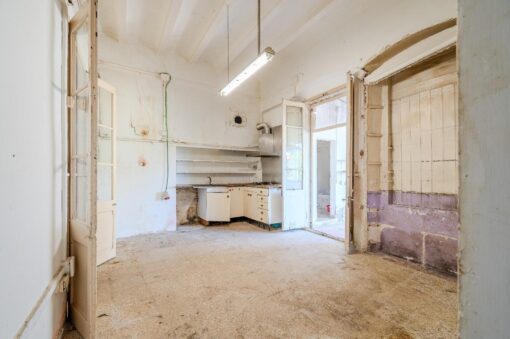 000665 – Casa Adosada en Llagostera con Gran Potencial de Reforma - Imagen 15