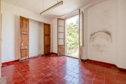 000665 – Casa Adosada en Llagostera con Gran Potencial de Reforma - Imagen 10